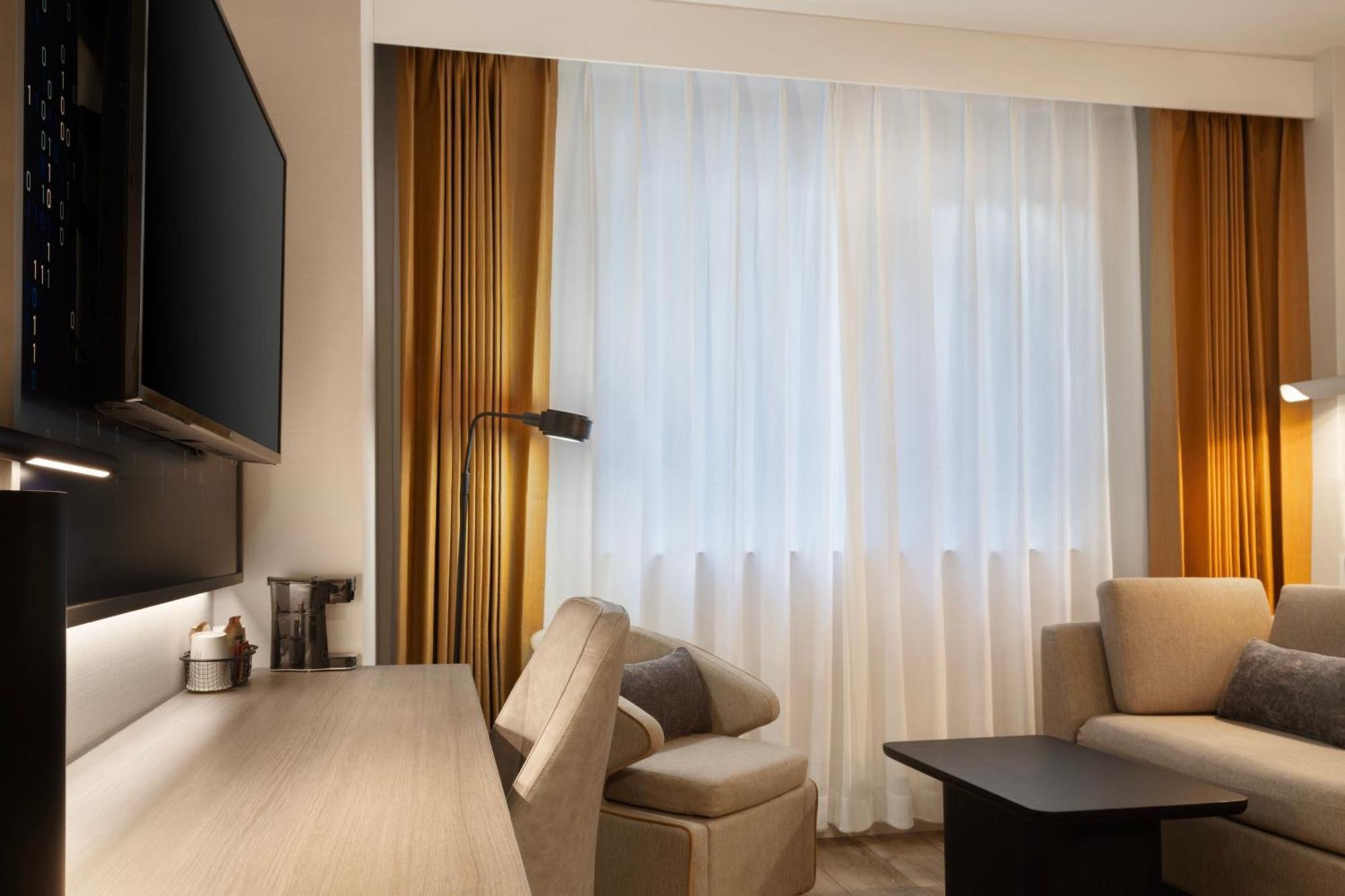 Courtyard By Marriott New York Manhattan / Soho Exterior foto