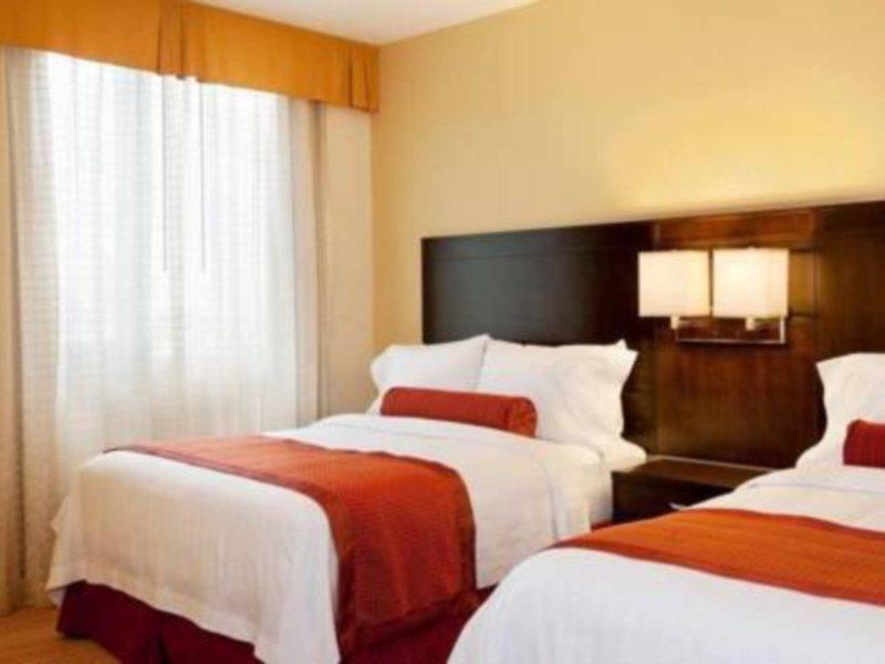 Courtyard By Marriott New York Manhattan / Soho Exterior foto